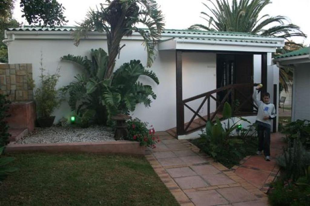Haus Barbara Guest House Bredasdorp Exterior foto